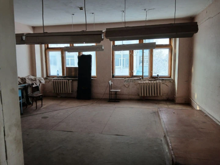 Продаются 2 нежилых здания и Земельный участок , Красноярский край, г. Назарово, мкр. Промышленный узел, дом 10 И
